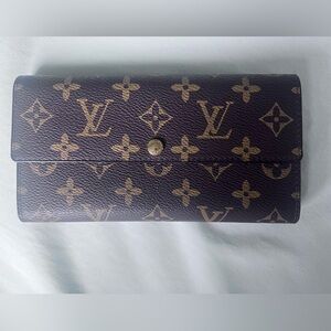 Imitation Louis Vuitton wallet